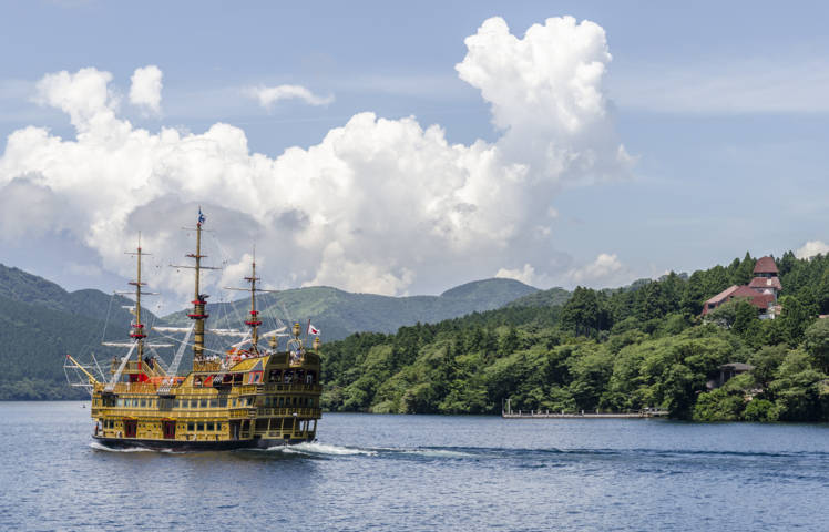 257 - Hakone - lago Ashi - barco de turismo